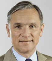 Dr. Christian Jacobs